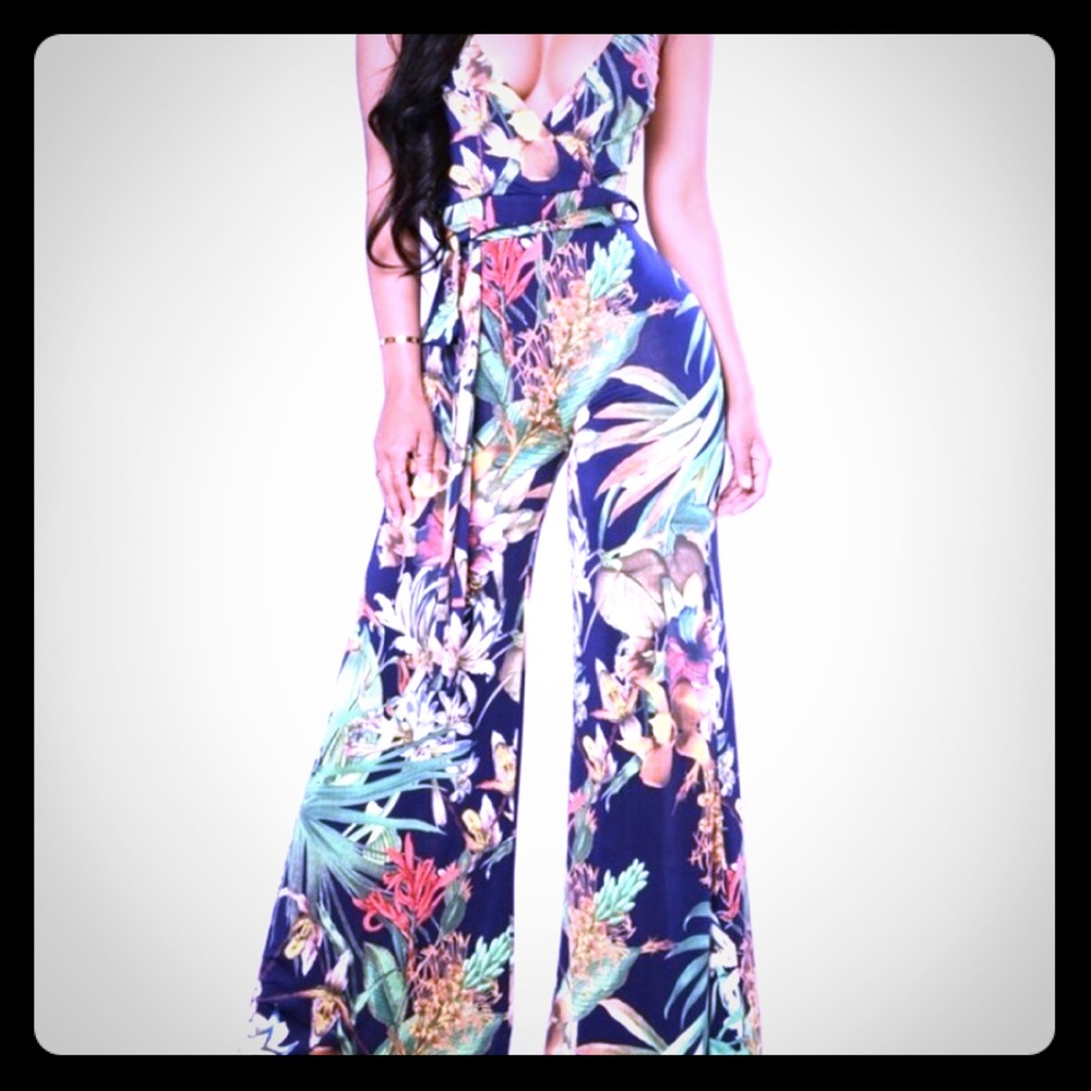 Fashion nova jumpsuit